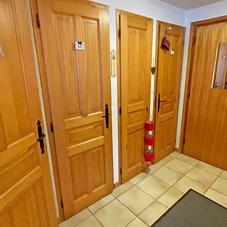 Appartement T2 Avec Balcon Et Casier à Skis - Fr-1-629-154